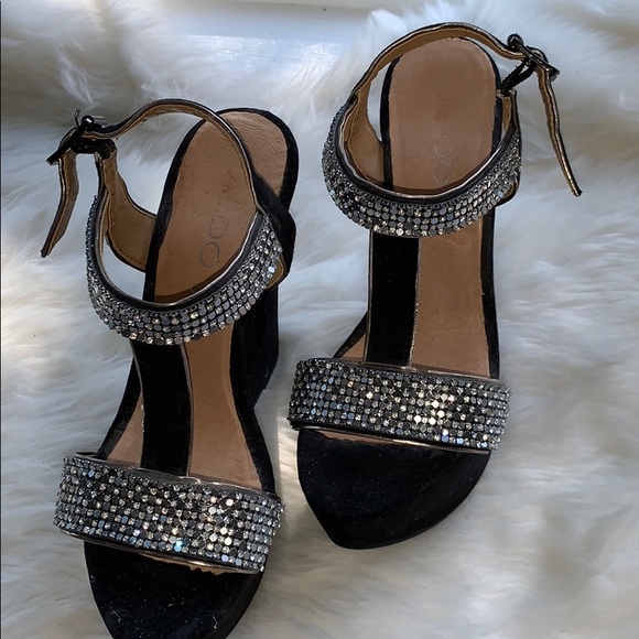 Barely worn Aldo suede with clear decals wedges - Picture 2 of 4